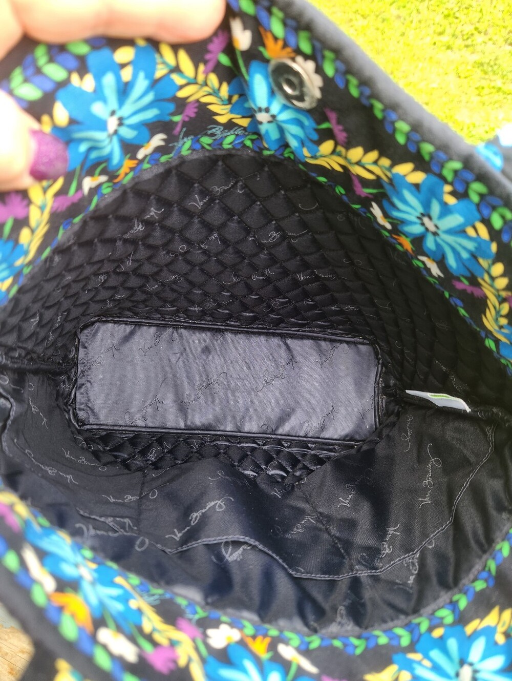 Vera Bradley quilted tote bag in the retired "Midnight Blues" floral pattern. - Picture 4 of 9